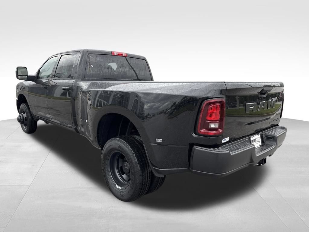 New 2026 RAM 3500 Tradesman AWD/4WD image 6