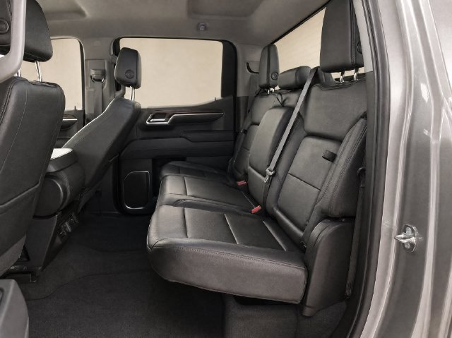 Used 2026 GMC Sierra 1500 SLT AWD/4WD image 11