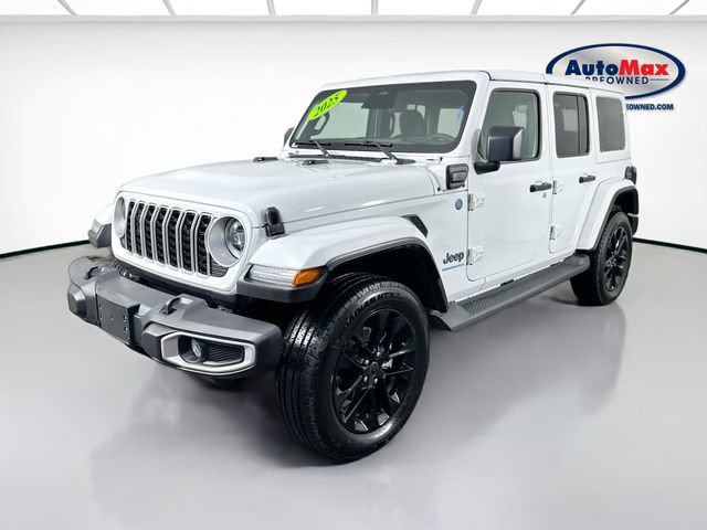 Used 2025 Jeep Wrangler Unlimited Sahara image 4
