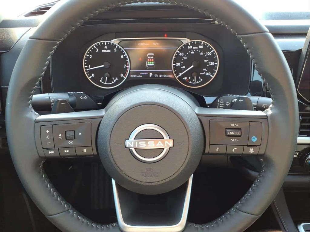 Used 2025 Nissan Pathfinder SV FWD image 15