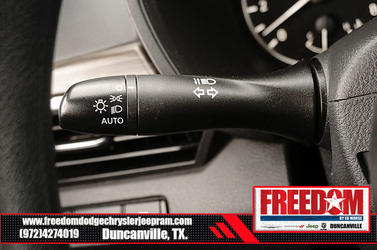 Used 2024 Nissan Altima 2.5 SV FWD image 28