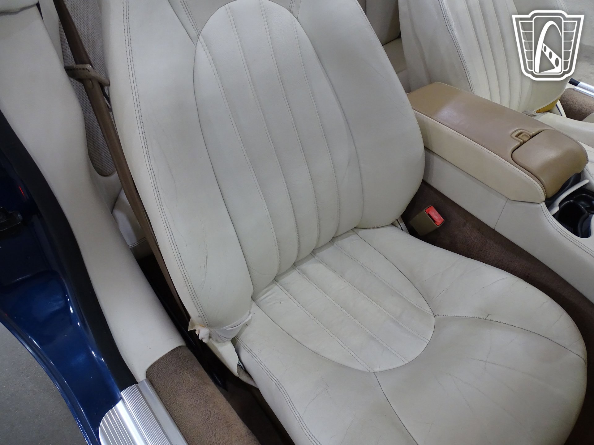 Used 1998 Jaguar XK8 Convertible image 6