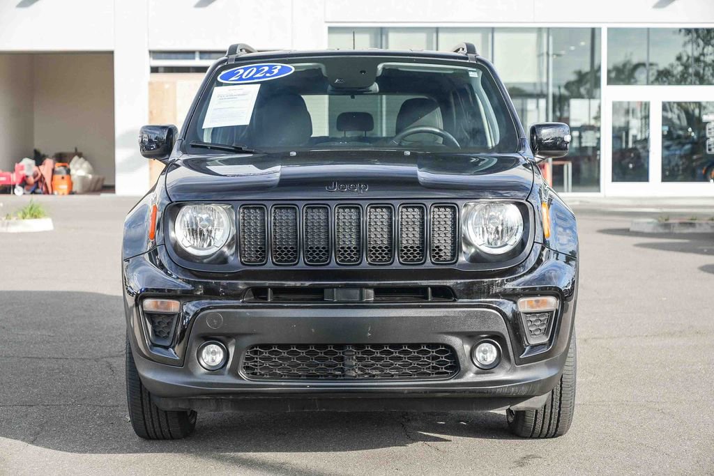 Used 2023 Jeep Renegade Altitude image 2