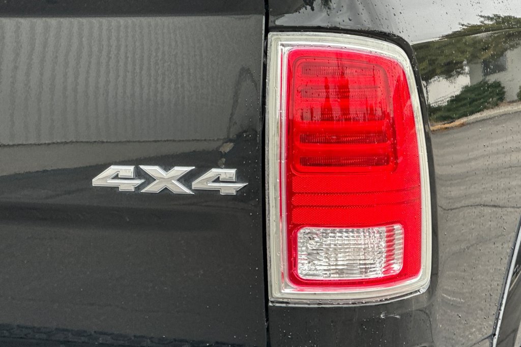 Used 2017 RAM 1500 Laramie AWD/4WD image 26