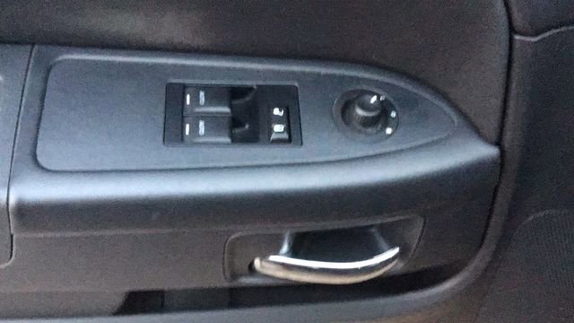 Used 2014 Dodge Challenger SXT image 12