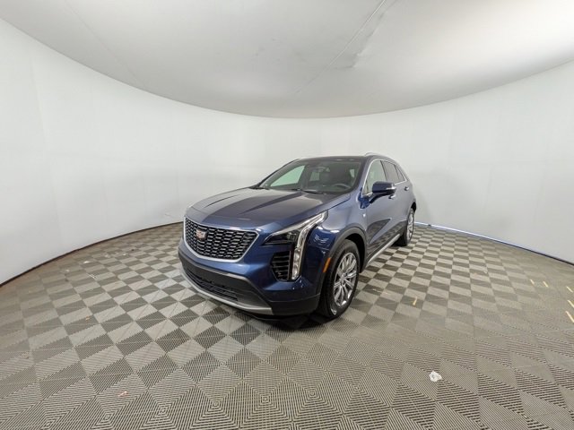 Certified 2022 Cadillac XT4 Premium Luxury w/ Enhanced Visibility Package image 32