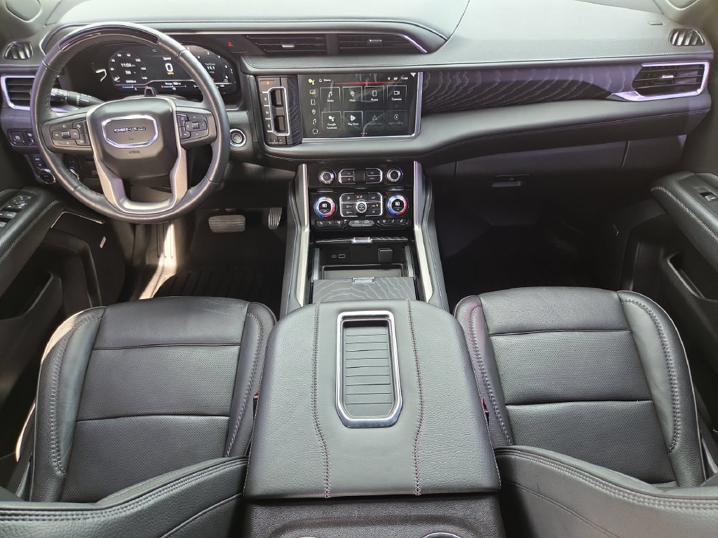 Used 2023 GMC Yukon XL Denali w/ Denali Reserve Package AWD/4WD image 14