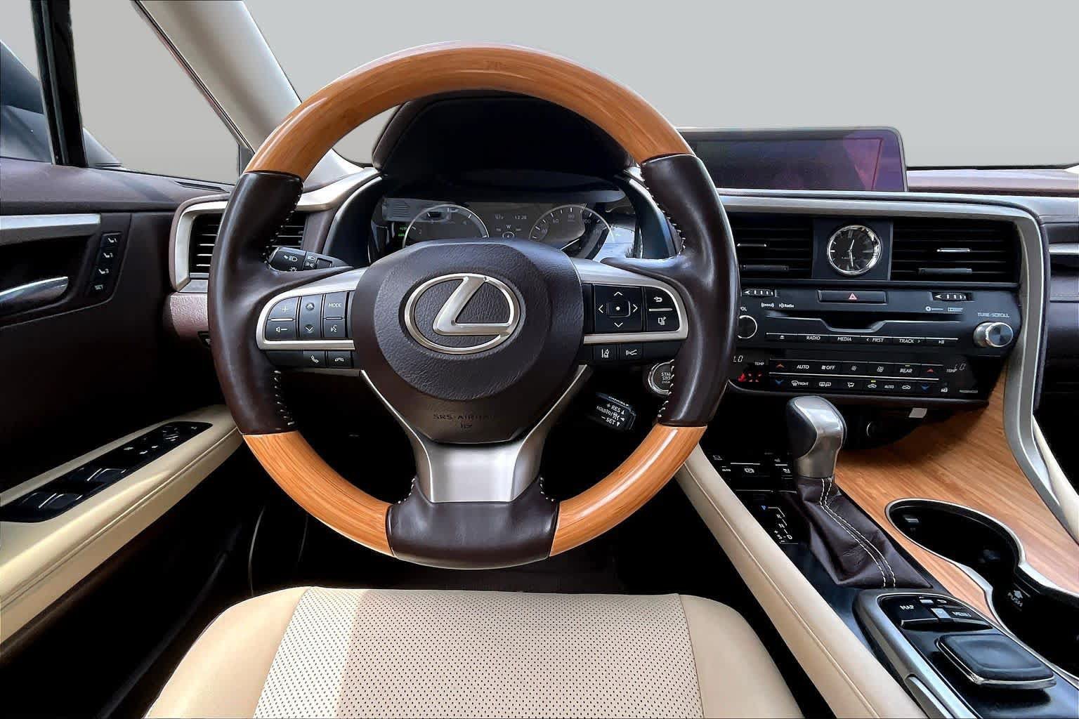 Used 2019 Lexus RX 350L FWD image 6
