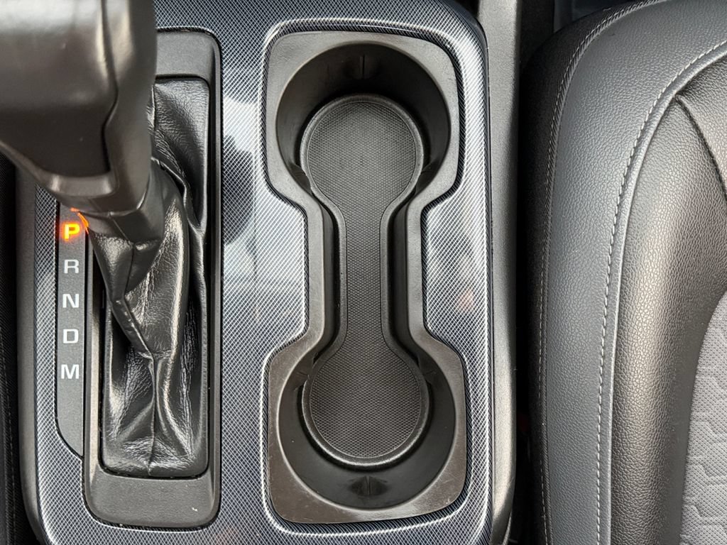 Used 2016 Chevrolet Colorado Z71 AWD/4WD image 37