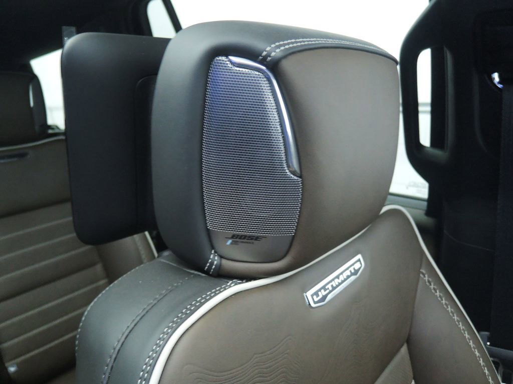 Used 2025 GMC Yukon Denali Ultimate AWD/4WD image 48