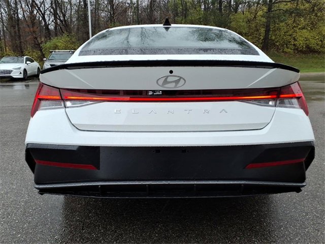 New 2026 Hyundai Elantra SEL Sport image 5
