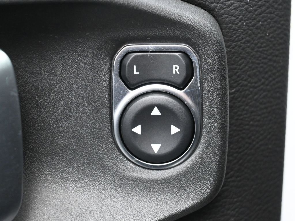 Used 2022 Jeep Wrangler Unlimited Sahara w/ Cold Weather Group image 12