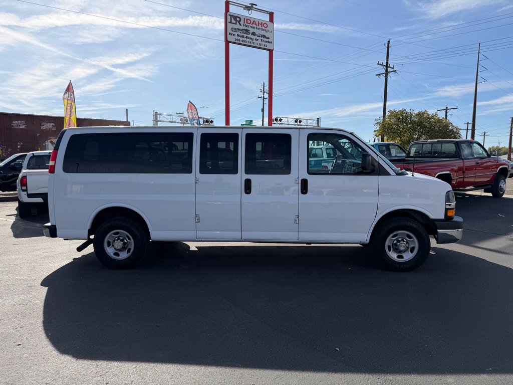 Used 2014 Chevrolet Express 3500 LT w/ LT Preferred Equipment Group image 6