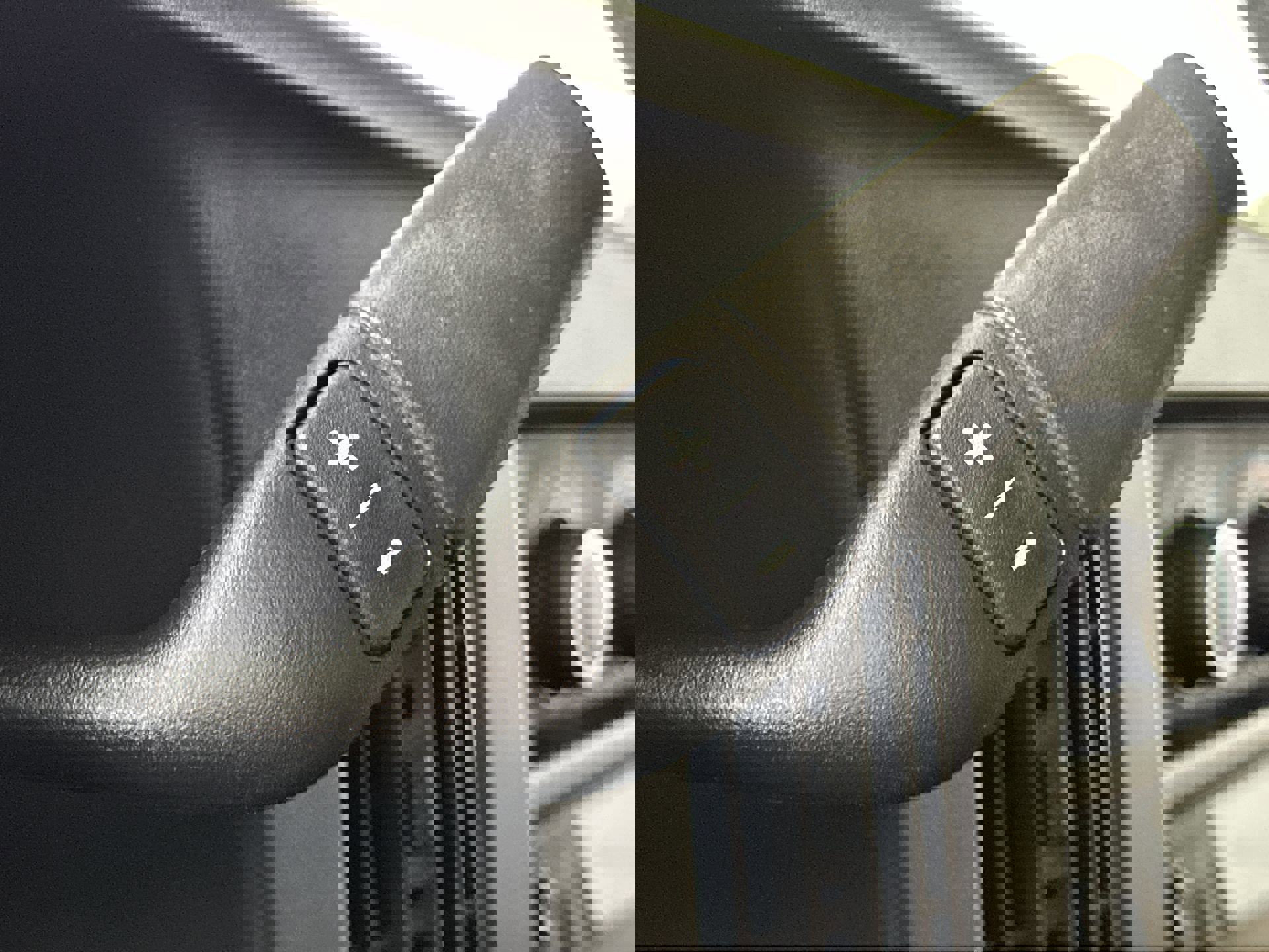 Used 2020 Chevrolet Express 3500 image 24