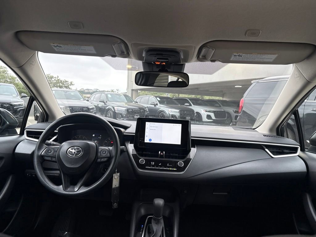 Used 2025 Toyota Corolla LE FWD image 18