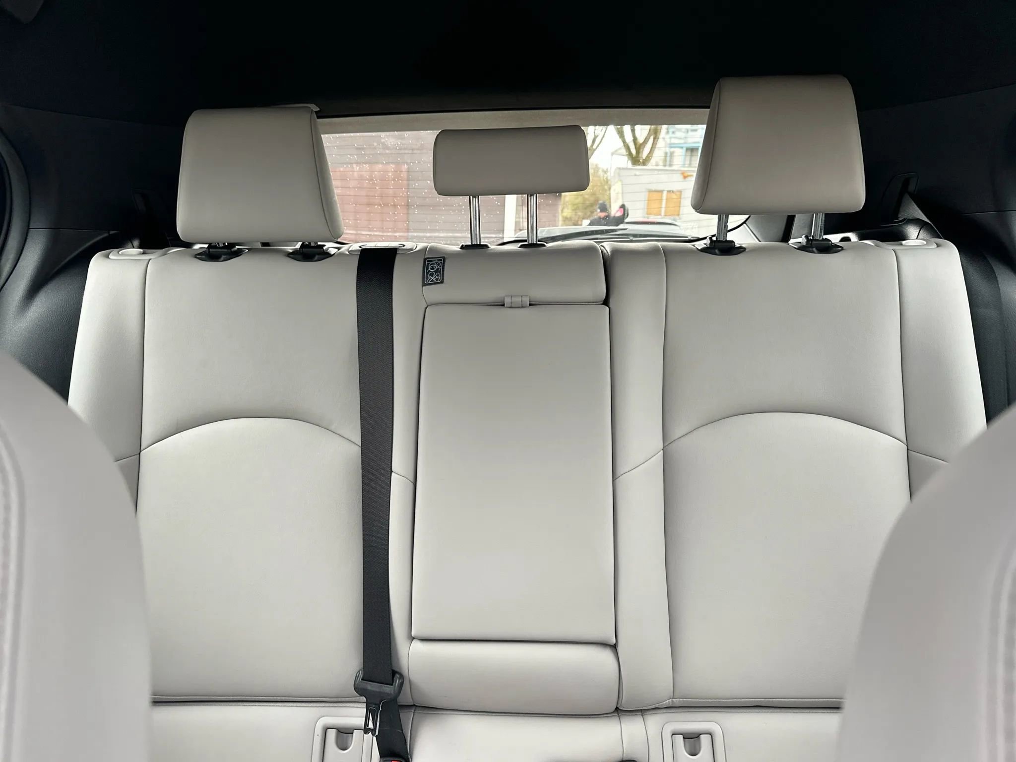 Used 2019 Lexus UX 250h 250h Luxury Sport Utility 4D image 34