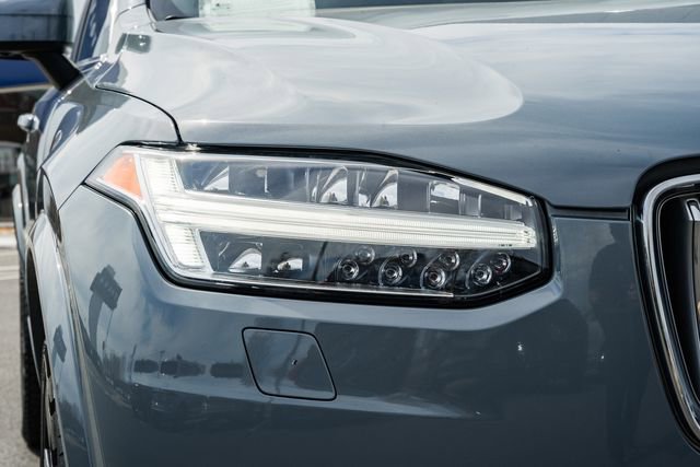 Used 2023 Volvo XC90 B6 Ultimate w/ Lounge Package image 13