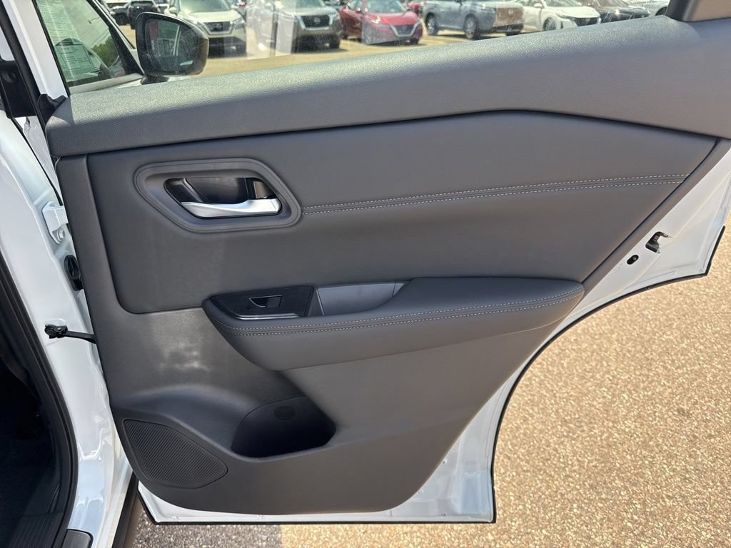 New 2026 Nissan Rogue Dark Armor AWD/4WD image 26