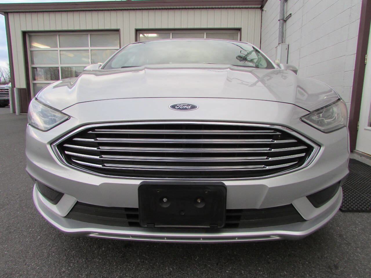 Used 2017 Ford Fusion S image 2