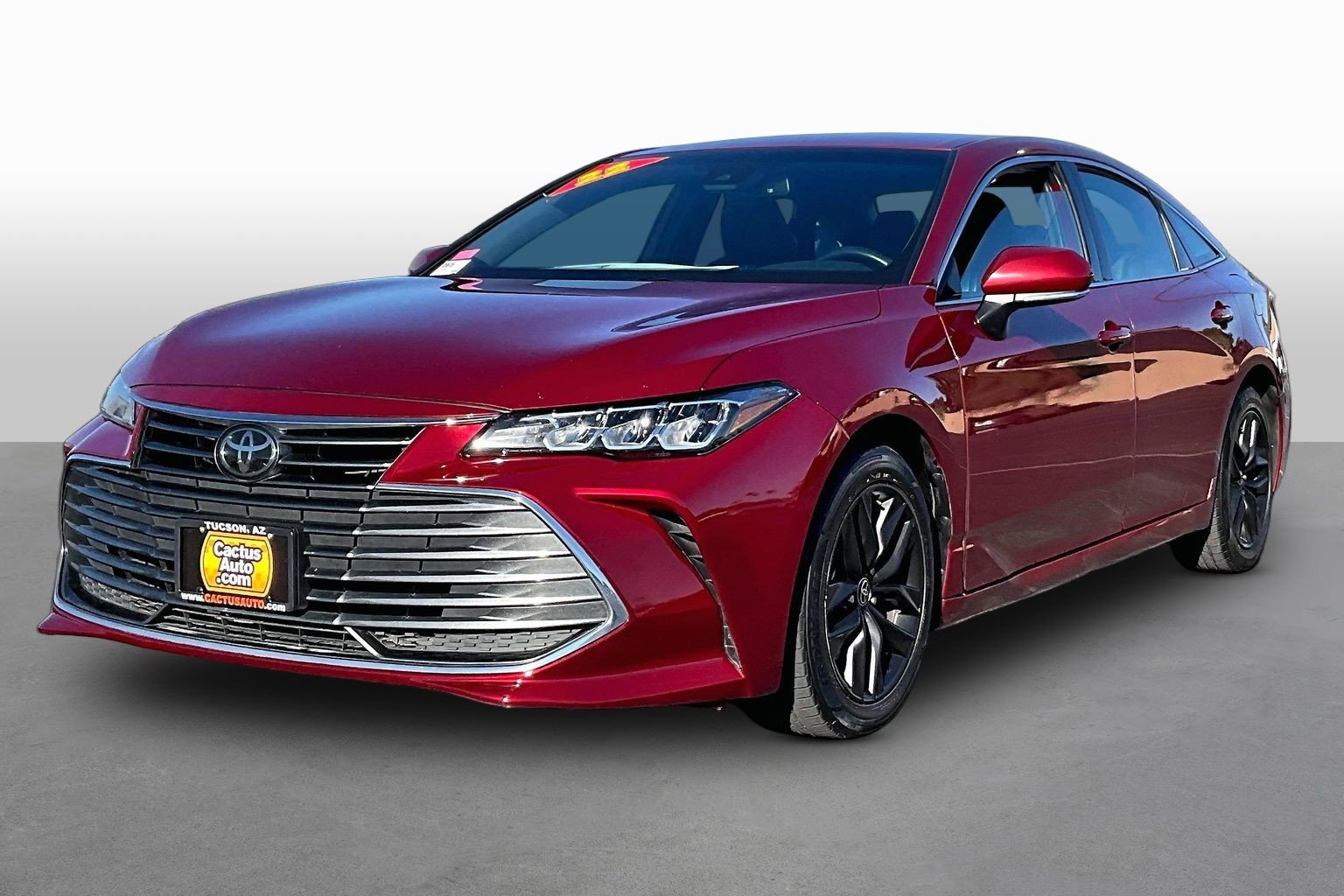 Used 2022 Toyota Avalon XLE FWD image 1