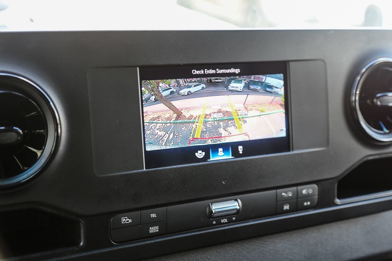 Used 2024 Mercedes-Benz Sprinter 2500 image 23
