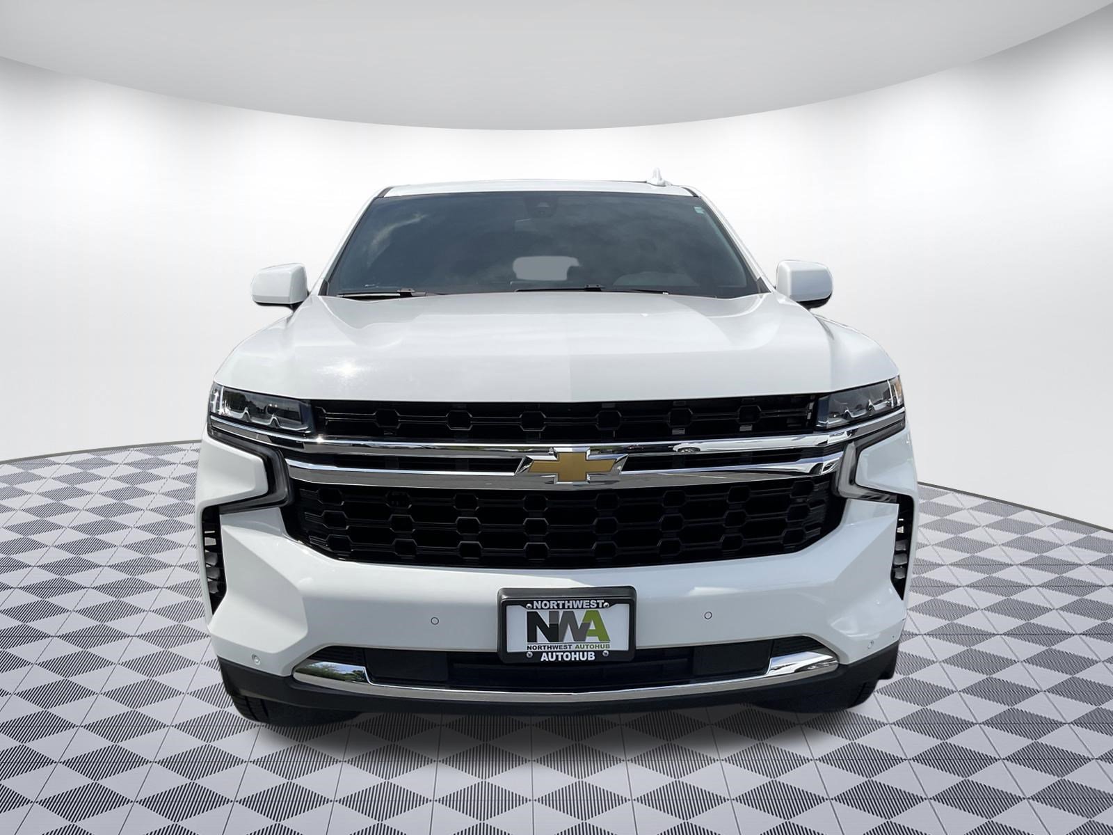 Used 2022 Chevrolet Suburban LS AWD/4WD image 5