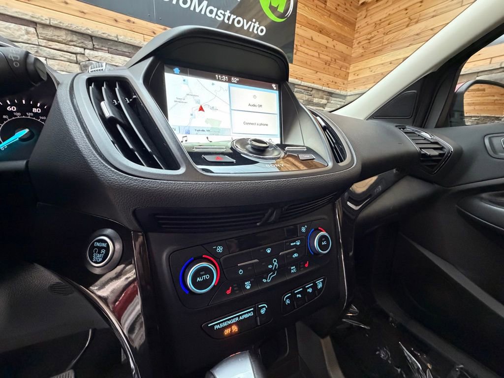 Used 2018 Ford Escape Titanium w/ Ford Safe & Smart Package AWD/4WD image 18