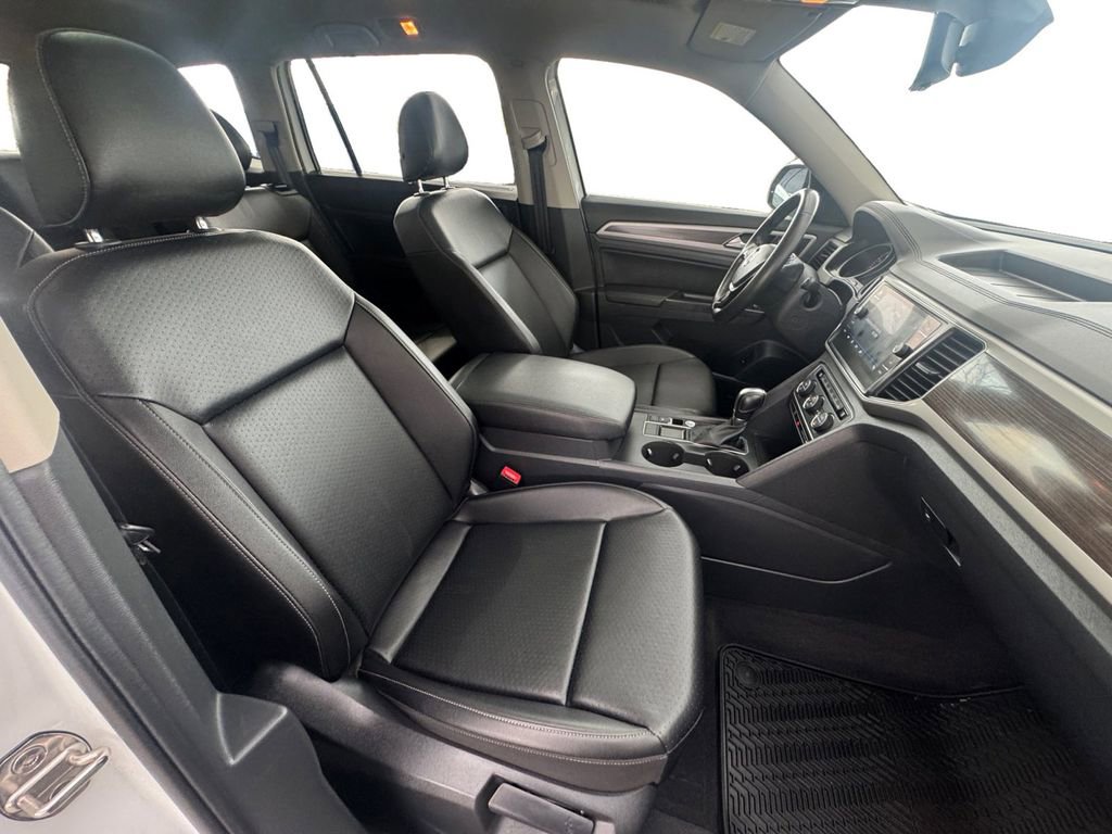 Used 2019 Volkswagen Atlas SE image 16