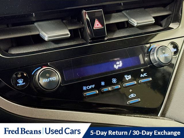 Used 2024 Toyota Camry XSE w/ Navigation Package image 17