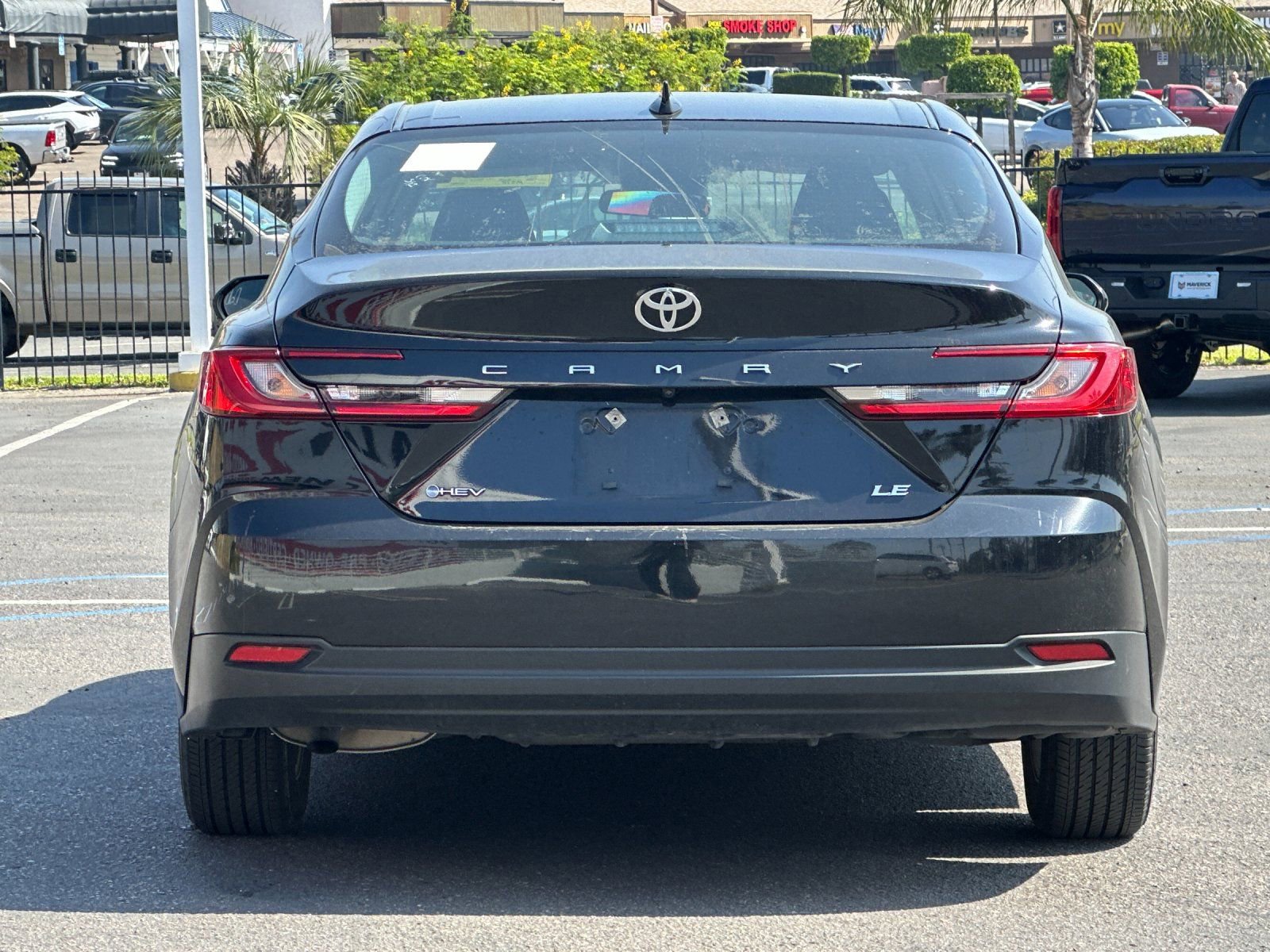 Used 2025 Toyota Camry LE FWD image 4