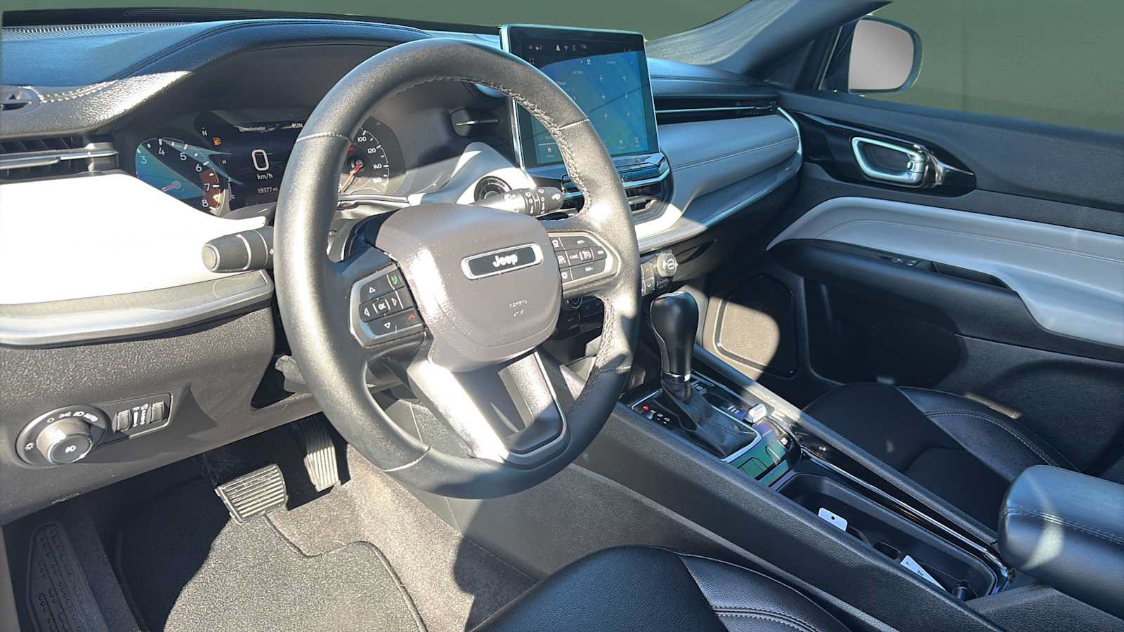 Used 2024 Jeep Compass Limited AWD/4WD image 13