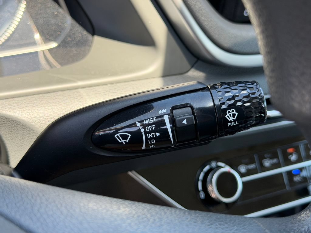 Used 2023 Hyundai Sonata SE w/ Cargo Package FWD image 31