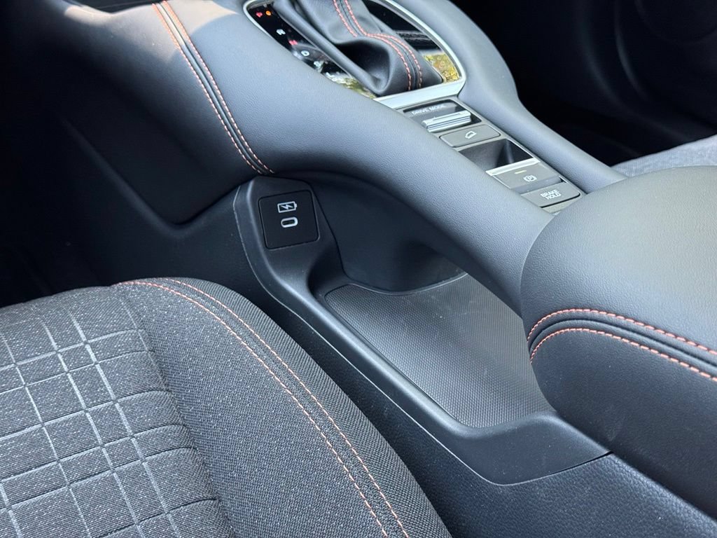 Certified 2025 Honda HR-V Sport image 26