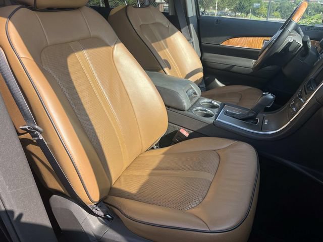 Used 2015 Lincoln MKX FWD w/ Equipment Group 102A image 29