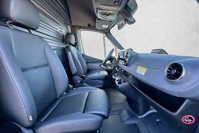 New 2026 Mercedes-Benz Sprinter 2500 image 22
