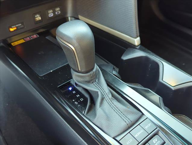 Certified 2025 Toyota Camry SE w/ Convenience Package FWD image 18