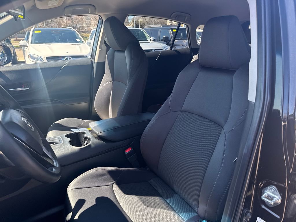 Used 2023 Toyota Venza LE AWD/4WD image 16