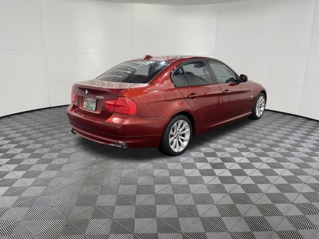 Used 2011 BMW 328i xDrive Sedan image 3