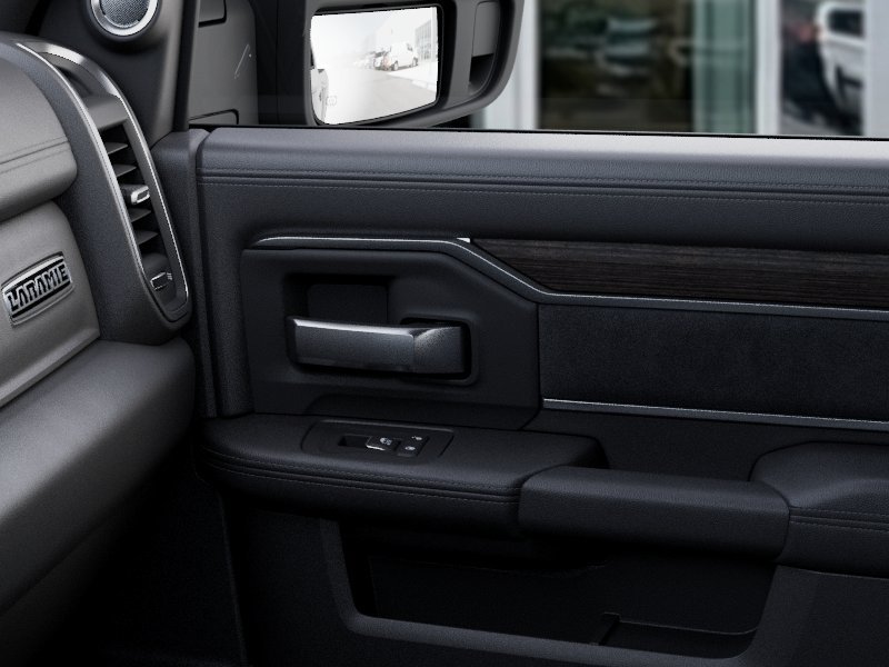 New 2026 RAM 3500 Laramie AWD/4WD image 25