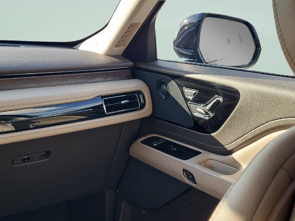 Used 2024 Lincoln Aviator Reserve RWD image 13