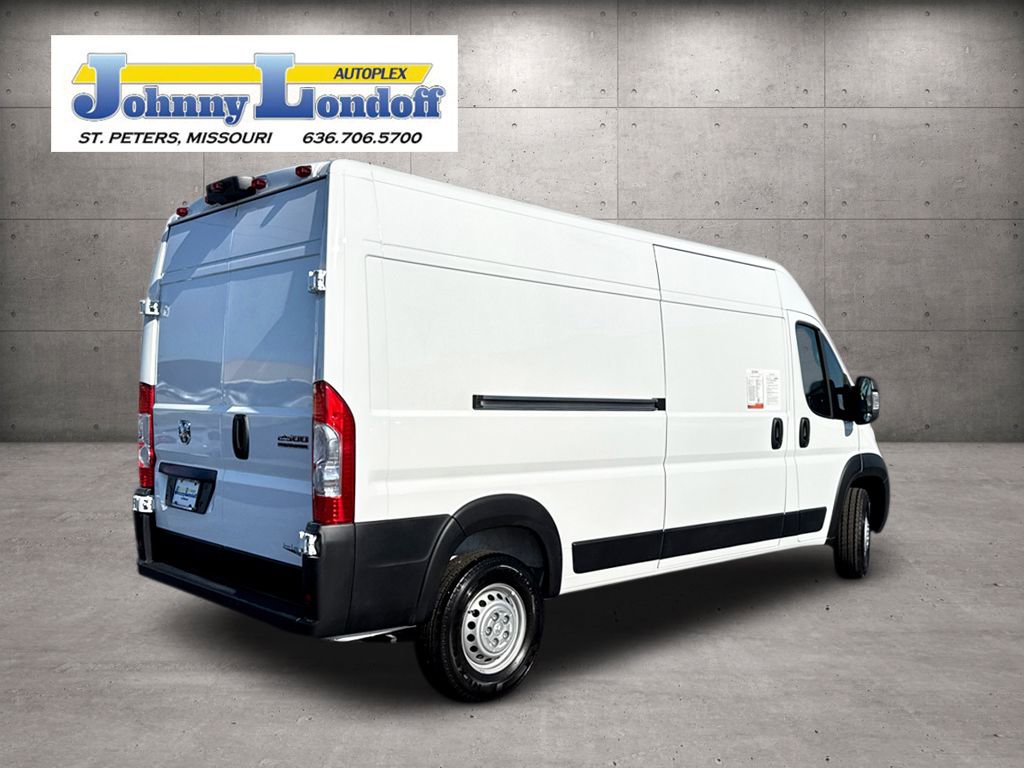 Used 2025 RAM ProMaster 2500 w/ Convenience Group image 2