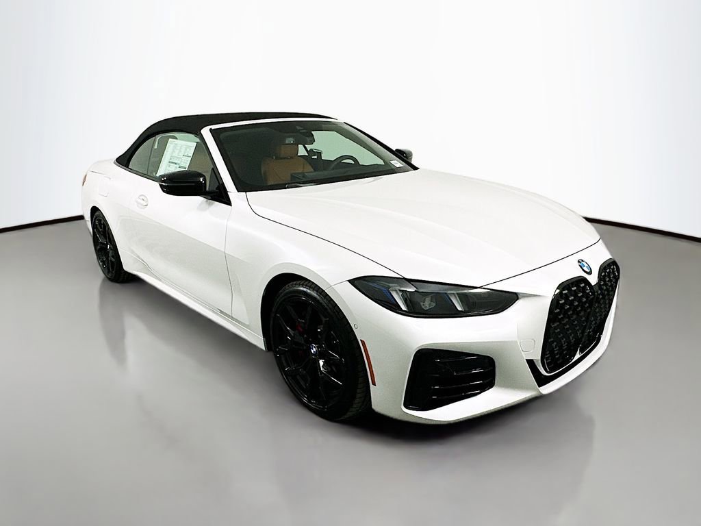 Used 2026 BMW 430i Convertible w/ M Sport Package image 3