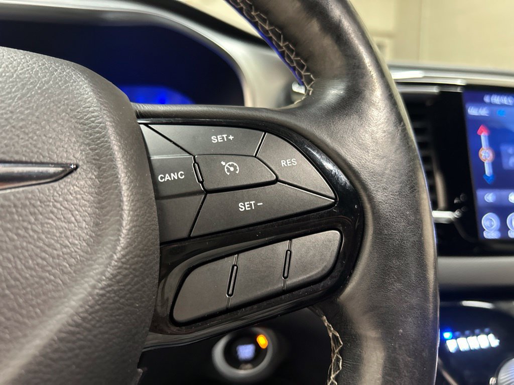 Used 2019 Chrysler Pacifica Touring Plus w/ S Appearance Package FWD image 24
