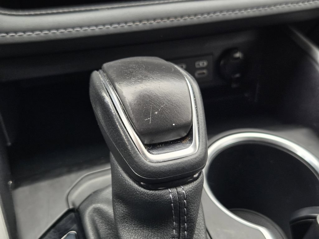 Used 2024 Toyota Highlander XLE FWD image 21