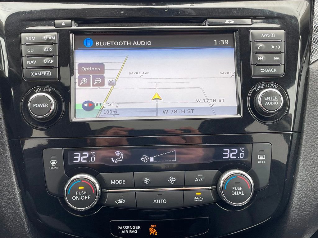 Used 2015 Nissan Rogue SL image 25