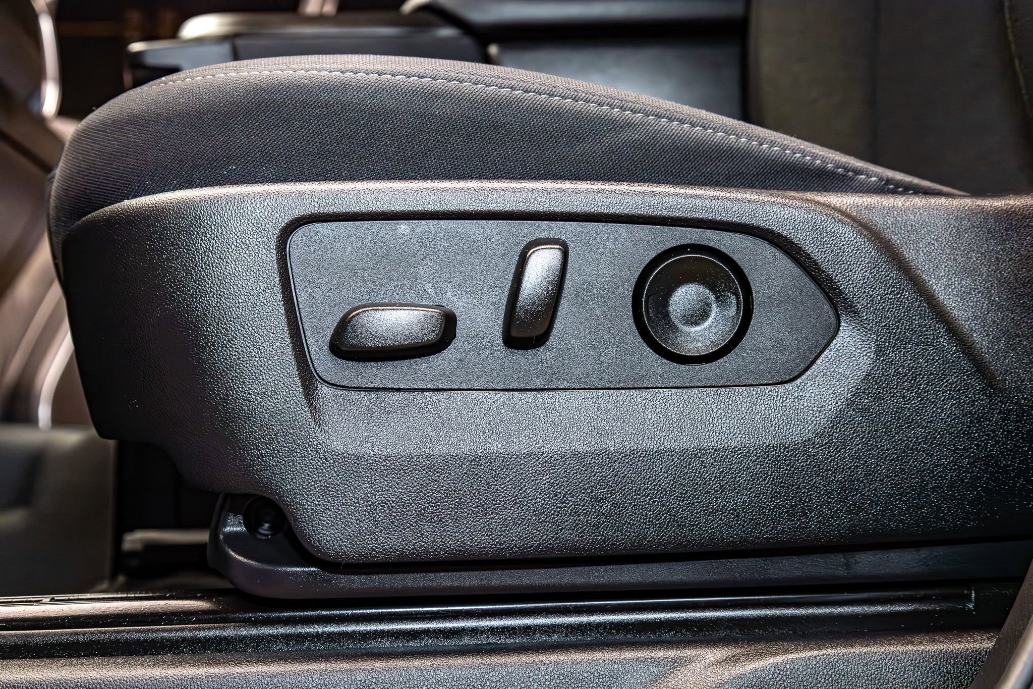 Used 2024 GMC Sierra 2500 SLE w/ SLE Convenience Package image 21