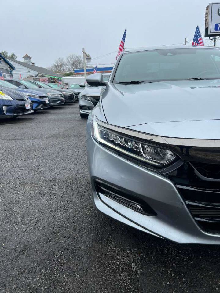 Used 2019 Honda Accord Sport image 2