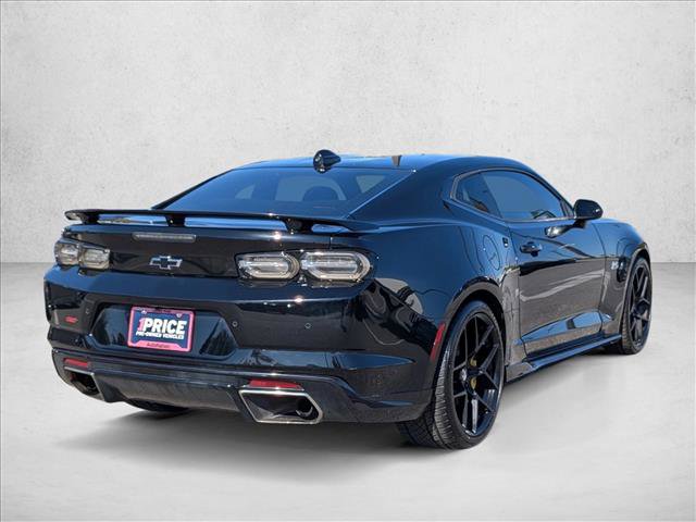 Used 2020 Chevrolet Camaro SS RWD image 5