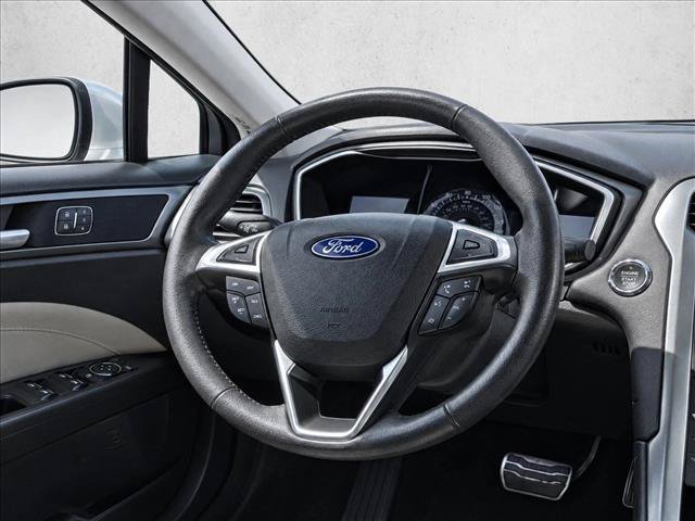 Used 2015 Ford Fusion Titanium FWD image 22