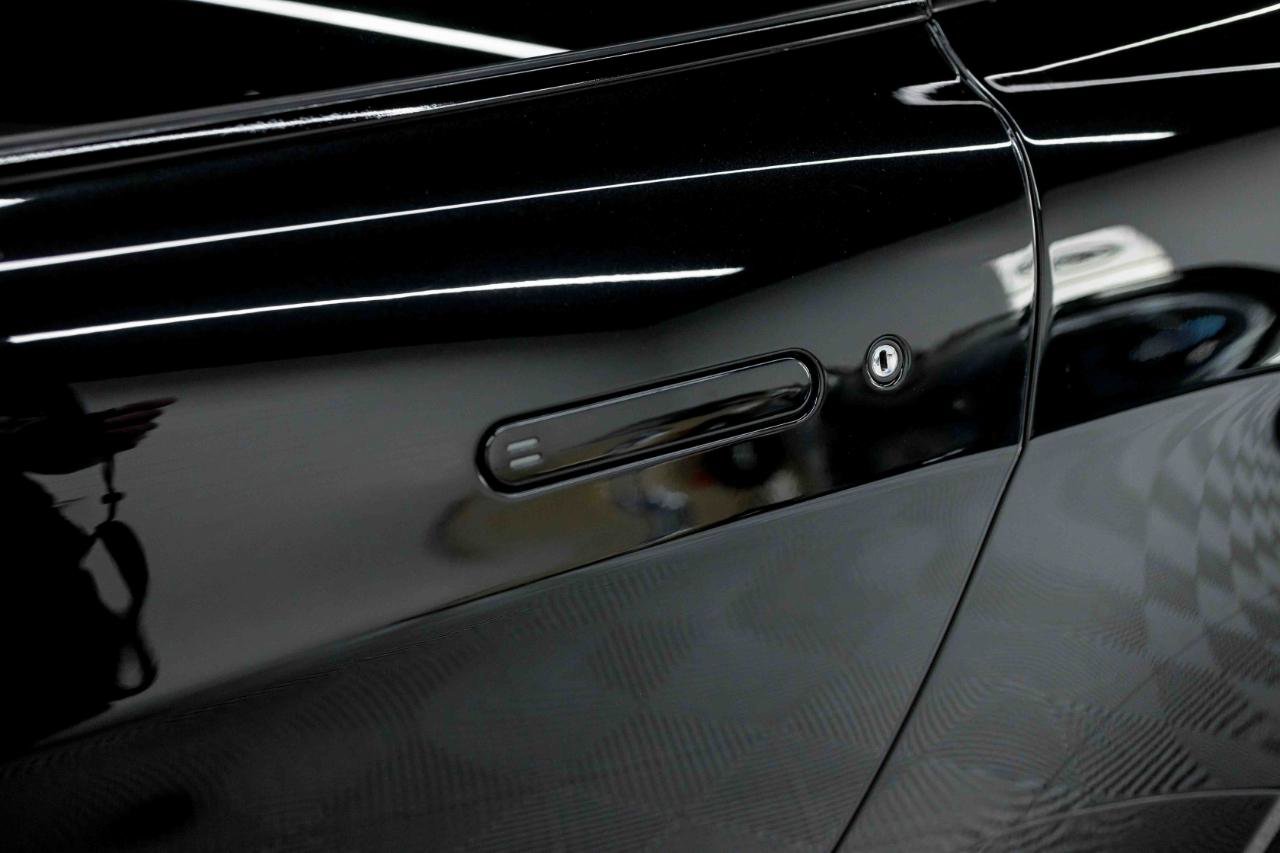 Used 2011 Aston Martin V8 Vantage N420 image 35